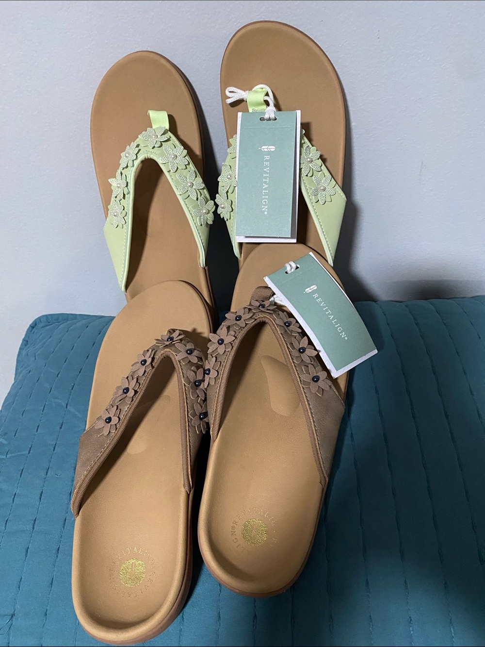 REVITALIGN Women's Floral Thong Sandals in Light Green and Brown